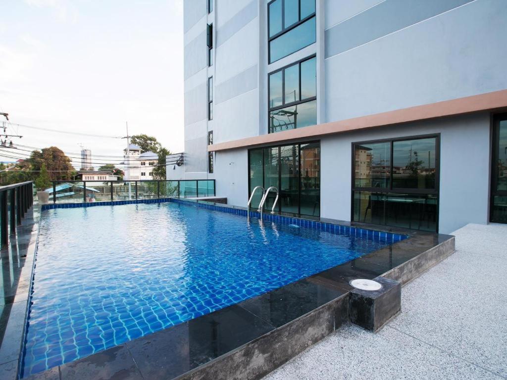 B2 Hotel South Pattaya Esterno foto